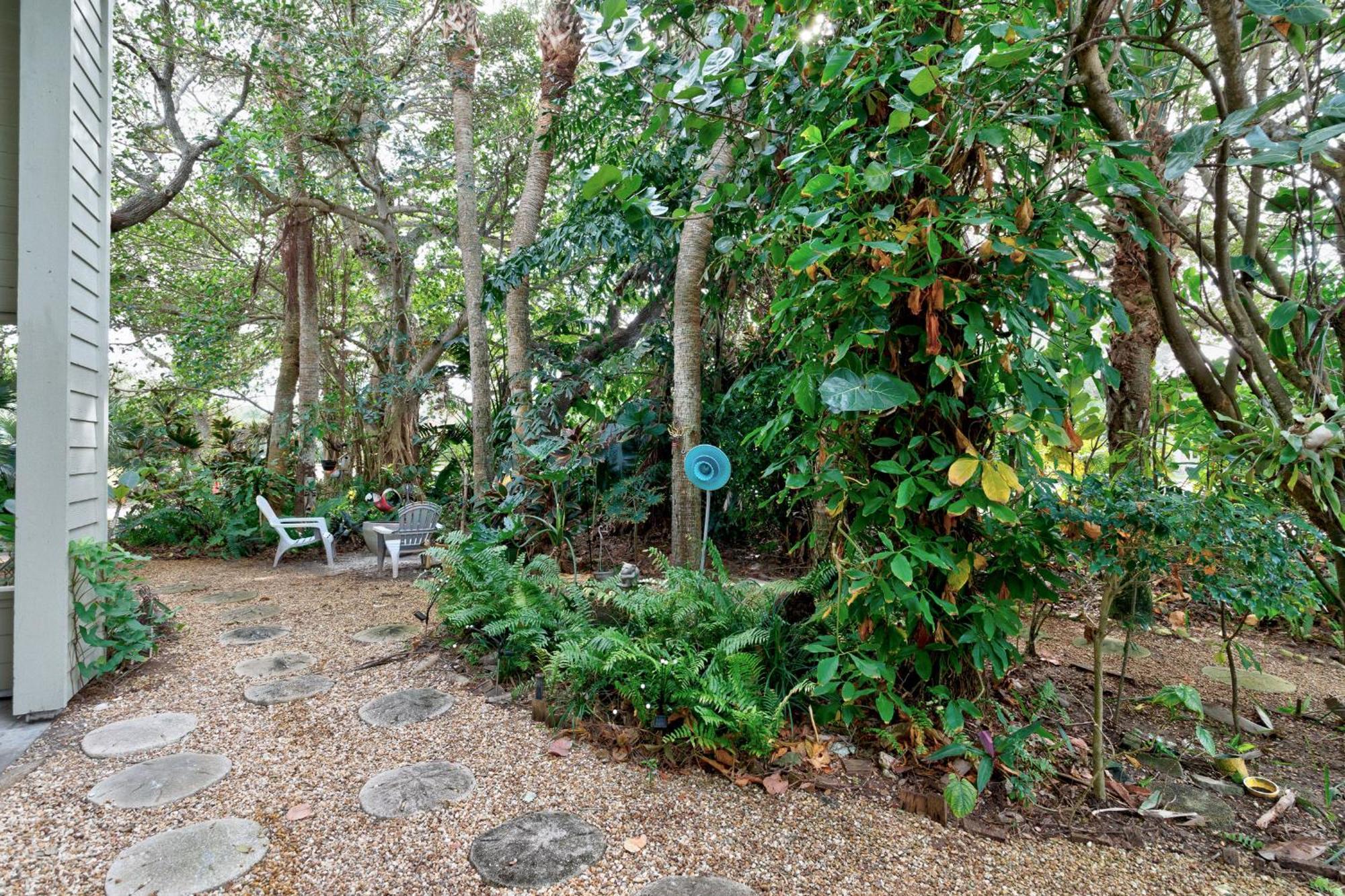 Beach Paradise Getaway - 200Ft From Beach! Sebastian Exterior photo